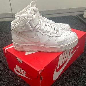 Air Force Mid Rhinestone Lace Charm